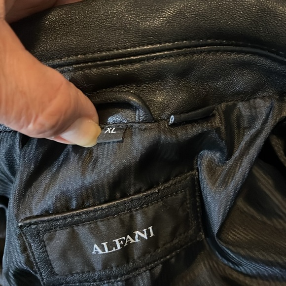 Used leather jacket size XL by Alfani - Picture 15 of 15
